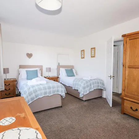 Spindle Coppice Ferienhaus *